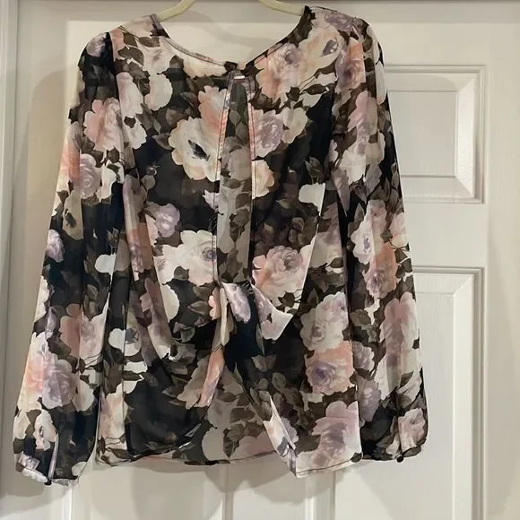 Truth NYC Sheer Floral Longsleeve Blouse - Picture 4 of 6
